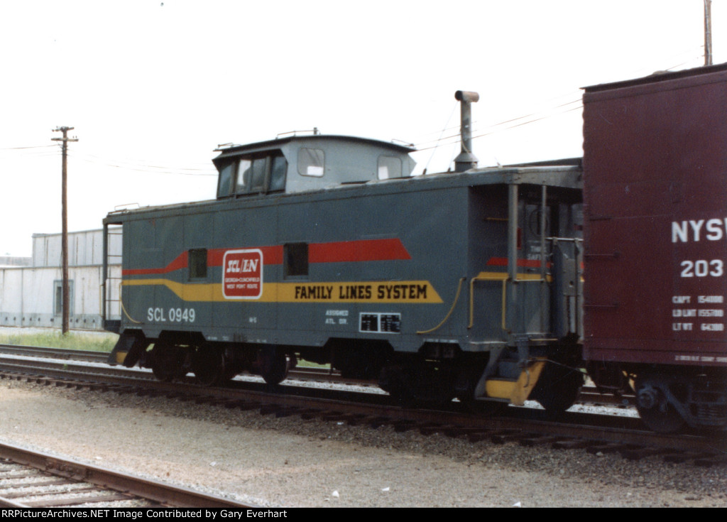 SCL Caboose #0949 - Seaboard Coast Line